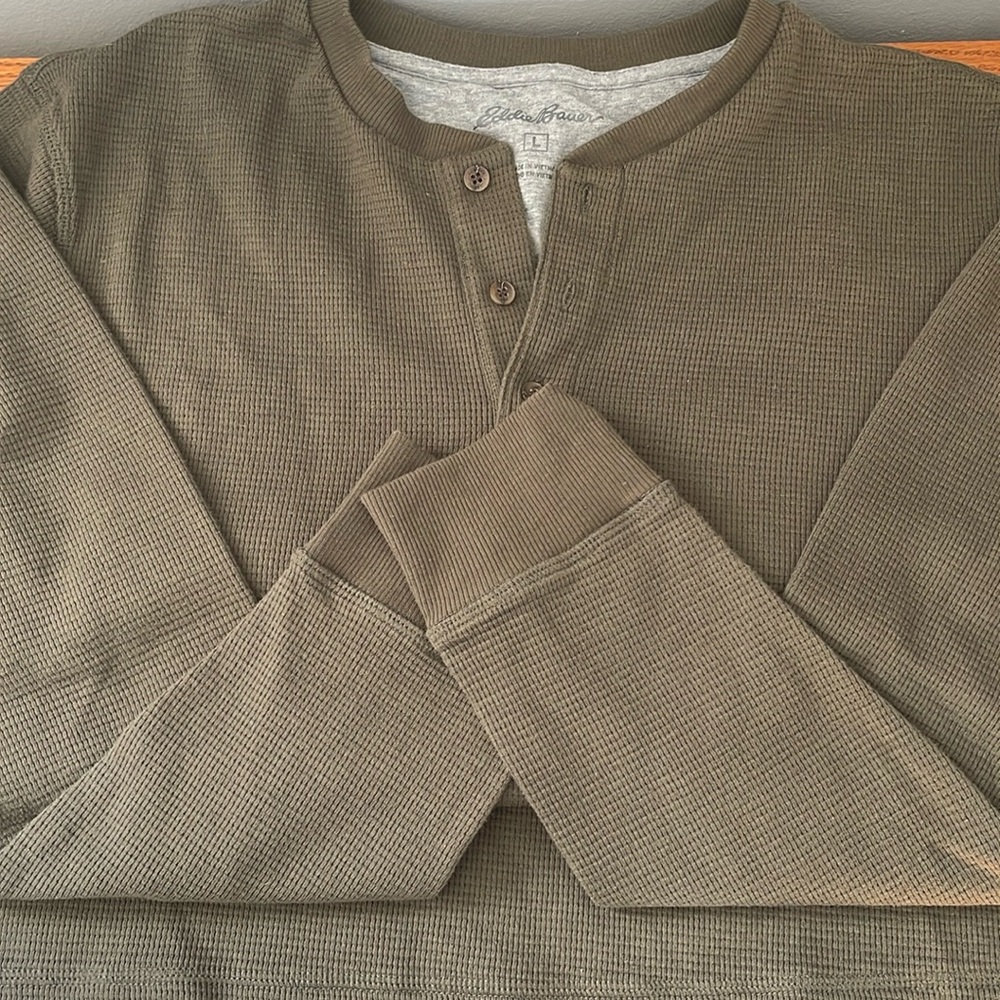 Men’s Eddie Bauer Outdoor Waffle Thermal Green Long-Sleeve Shirt